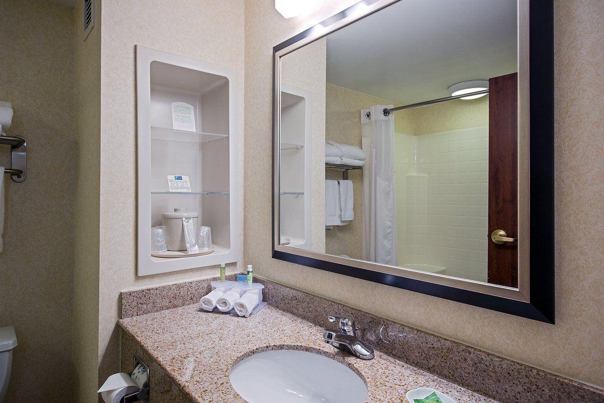 Holiday Inn Express & Suites Salamanca, An Ihg Hotel Zewnętrze zdjęcie