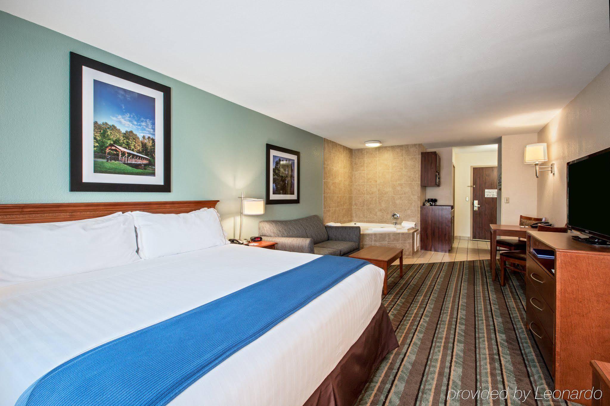 Holiday Inn Express & Suites Salamanca, An Ihg Hotel Zewnętrze zdjęcie