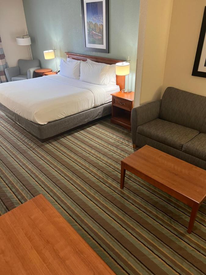 Holiday Inn Express & Suites Salamanca, An Ihg Hotel Zewnętrze zdjęcie
